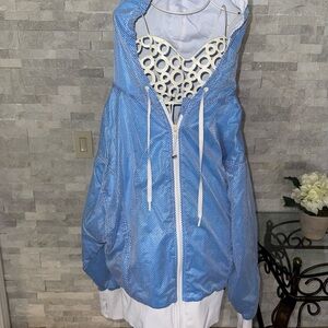 Lorna Jane Blue and White Women's Wind Breaker Large